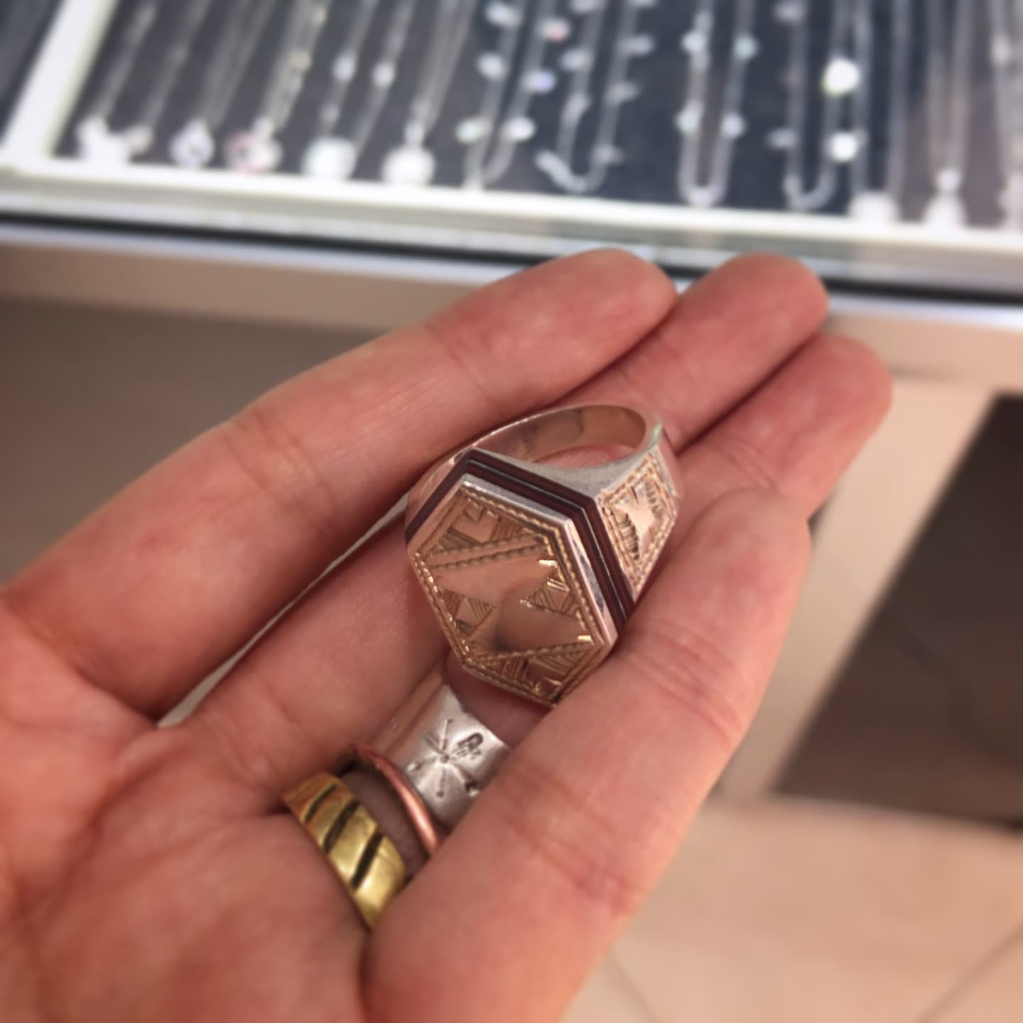 トゥアレグリング